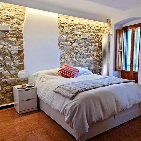 Сasa de vacaciones Authentic Village Townhouse With Independant