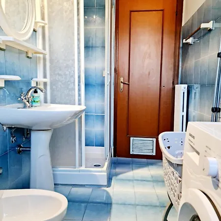 Authentic Village Townhouse With Independant Holiday home *